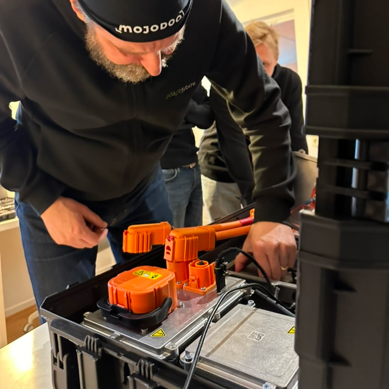 Simuleringsplattform för Elfordonsdiagnostik med AdaptFuture